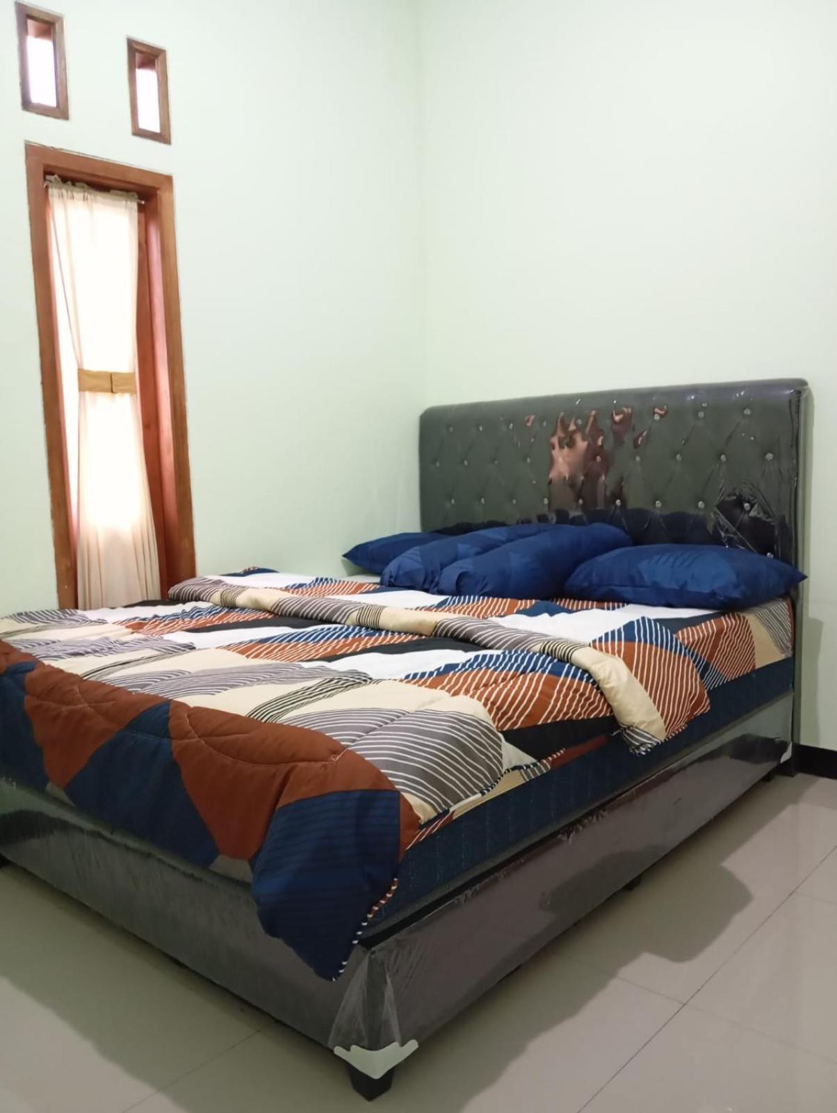 Dhea Homestay Bromo Проболинго Екстериор снимка